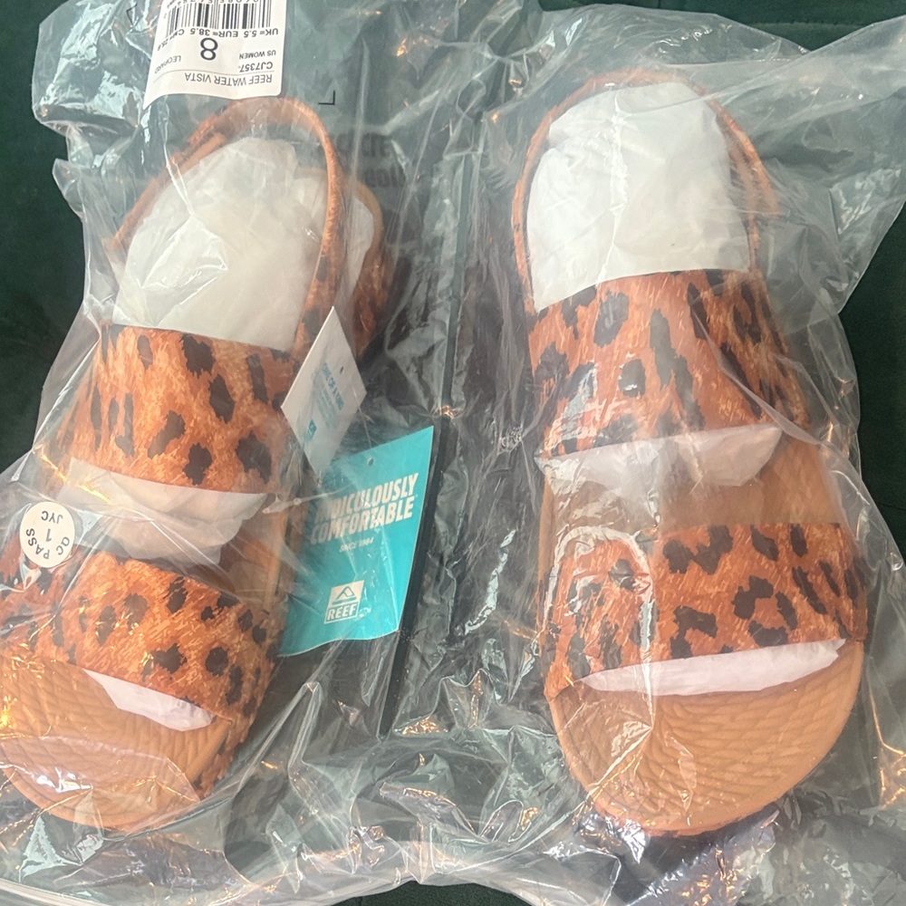 Reef Exclusive 🐆 Leopard Print Water Vista Sandals NWT 💦☀️🏖️ - Picture 5 of 8
